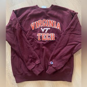 Virginia Tech Maroon Crewneck size Medium Champion